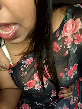 Snapshot of IndieSM chatting on February 2026 10:50:01 PM IndieSM online show from February 2026 10:50:01 PM