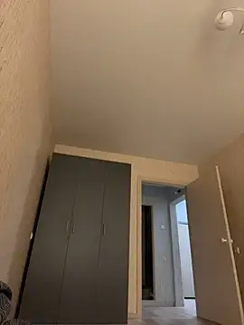 Holly Molii online show from April 2026 02:15:02 AM