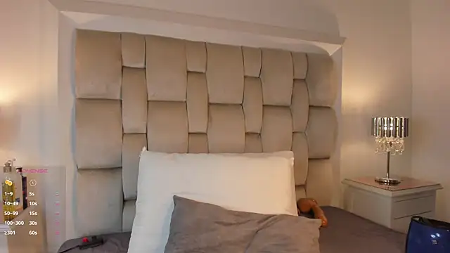 SamanthaBrown69 online show from November 2025 03:39:01 AM