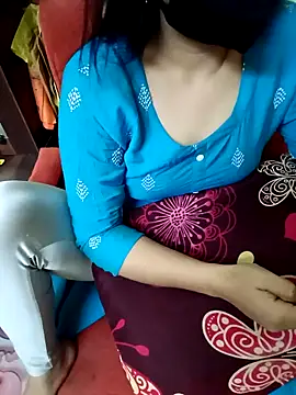 Snapshot of yourtamilcouple chatting on April 2026 01:55:02 PM yourtamilcouple online show from April 2026 01:55:02 PM