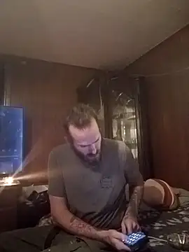 Snapshot of RobStrokes215 chatting on February 2025 02:08:02 AM RobStrokes215 online show from February 2025 02:08:02 AM