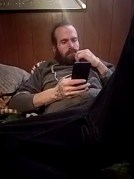 Snapshot of RobStrokes215 chatting on March 2025 05:27:02 AM RobStrokes215 online show from March 2025 05:27:02 AM