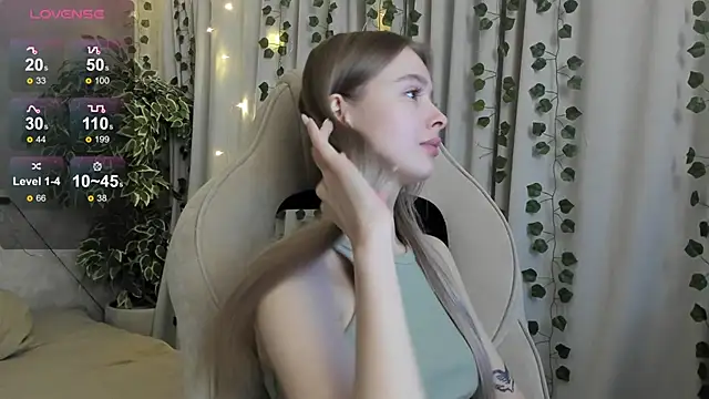 mell milles online show from December 2025 01:49:01 PM