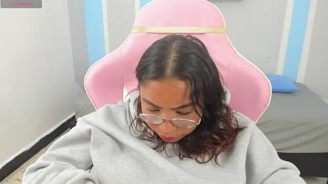 Snapshot of im_angels77 chatting on January 2025 09:19:02 AM im angels77 online show from January 2025 09:19:02 AM