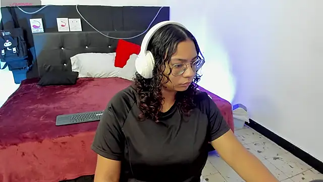 Snapshot of im_angels77 chatting on February 2025 02:15:02 AM im angels77 online show from February 2025 02:15:02 AM