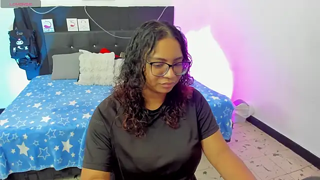 Snapshot of im_angels77 chatting on March 2025 02:04:01 AM im angels77 online show from March 2025 02:04:01 AM