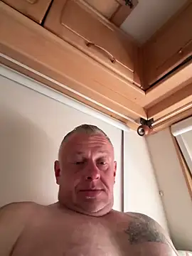 Snapshot of JakubW79 chatting on May 2026 04:01:01 PM JakubW79 online show from May 2026 04:01:01 PM