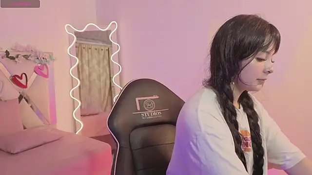 hina tay online show from January 2026 03:10:02 AM