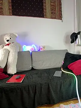 crazyrabbits online show from February 2025 10:25:02 PM