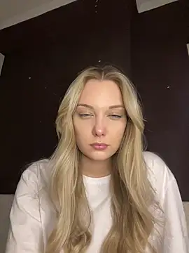 Snapshot of Alisa_Rise chatting on February 2025 06:47:02 PM Alisa Rise online show from February 2025 06:47:02 PM