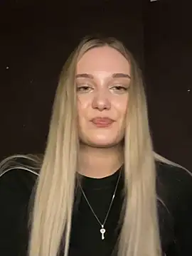 Snapshot of Alisa_Rise chatting on February 2025 08:37:01 PM Alisa Rise online show from February 2025 08:37:01 PM