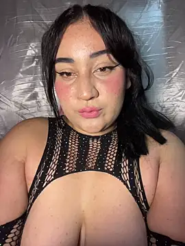 alexxaa96 online show from November 2025 02:06:01 AM