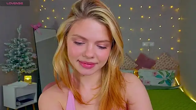 Red  Candy online show from December 2025 12:56:02 PM