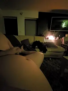 Macanxxx online show from December 2024 03:47:01 AM