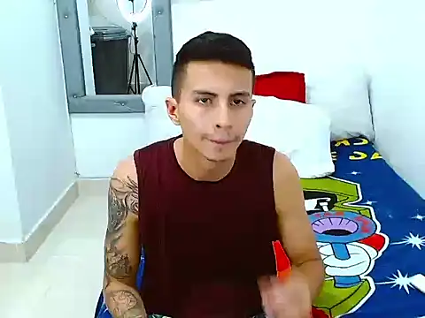 Velk hot online show from November 2025 08:19:01 PM