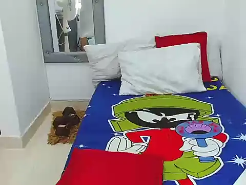 Velk hot online show from November 2025 07:30:01 PM