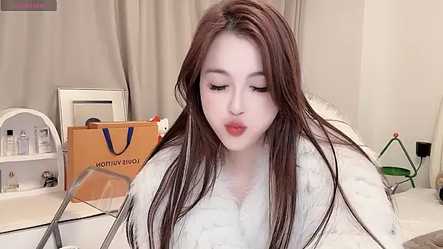 Snapshot of Neyllar chatting on March 2025 07:06:02 PM Neyllar online show from March 2025 07:06:02 PM