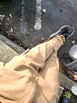 Snapshot of leloupblanc5304 chatting on December 2024 01:11:02 PM leloupblanc5304 online show from December 2024 01:11:02 PM