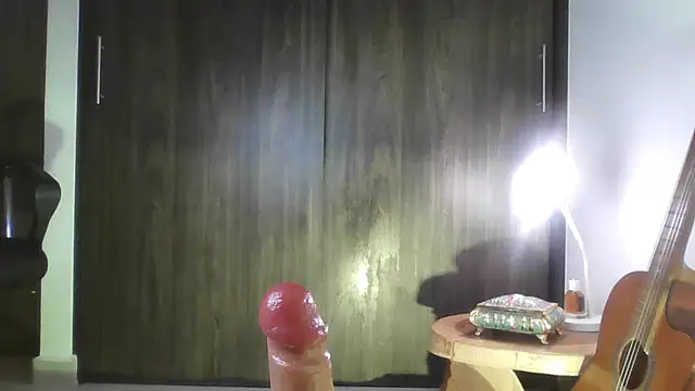 Liloo8923 online show from April 2026 07:45:01 AM