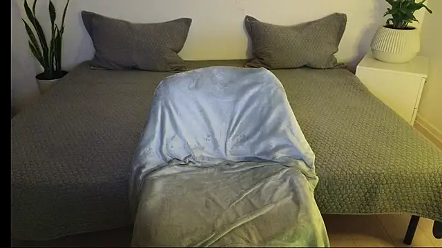 Snapshot of AlisssaRose chatting on March 2025 10:05:01 PM AlisssaRose online show from March 2025 10:05:01 PM