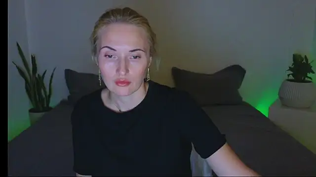Snapshot of AlisssaRose chatting on March 2025 08:19:01 PM AlisssaRose online show from March 2025 08:19:01 PM
