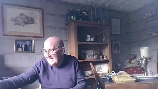 Adamdaddybear online show from January 2025 12:18:01 PM