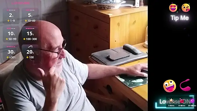 Adamdaddybear online show from September 2025 08:14:01 AM