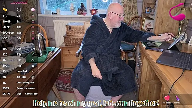 Adamdaddybear online show from January 2026 08:17:02 AM