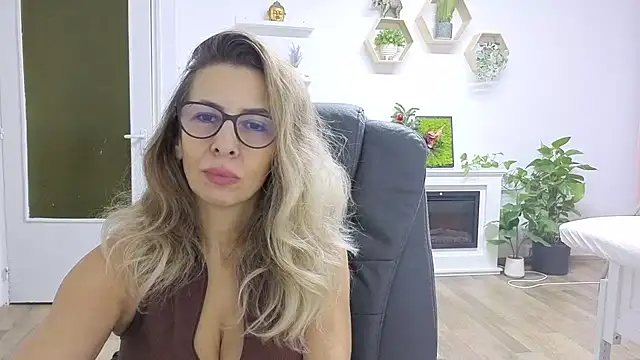 SukyGirl online show from November 2025 11:02:01 AM