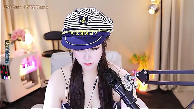 xiaoya666--baby online show from December 2025 04:03:01 PM