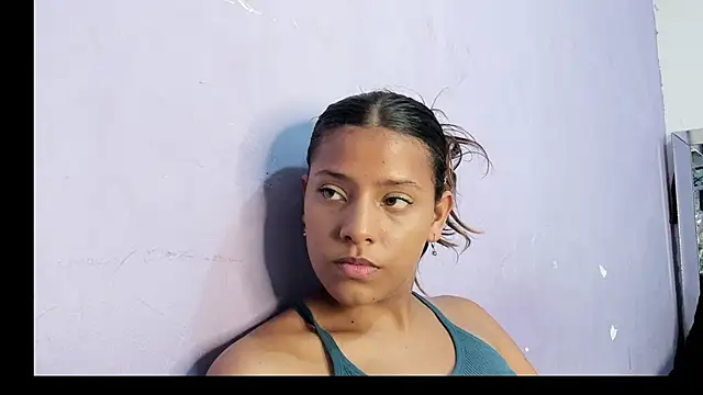 ReisheII Andersom online show from December 2025 12:40:02 AM