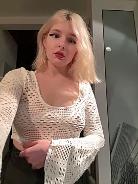 XMelissaX online show from November 2025 08:22:01 PM