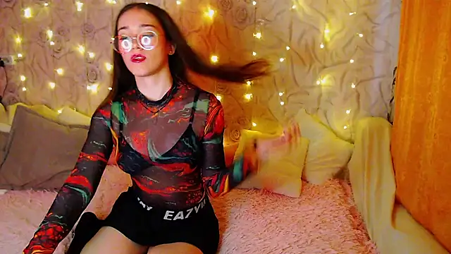 fluffy kitty  online show from September 2025 03:30:02 AM