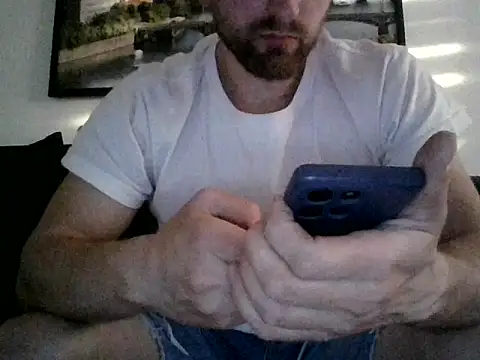 mikhael999 online show from May 2026 05:41:02 PM