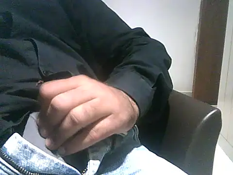 Snapshot of cryptoman1119 chatting on December 2025 11:52:01 AM cryptoman1119 online show from December 2025 11:52:01 AM