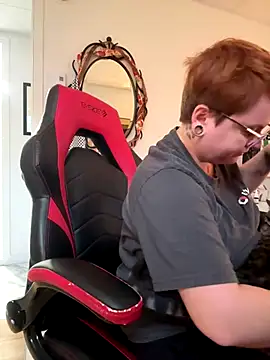 Sweetleeahxx online show from October 2025 01:22:02 PM