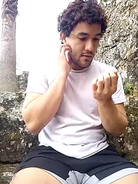 FreyrStyle online show from December 2024 01:32:02 PM