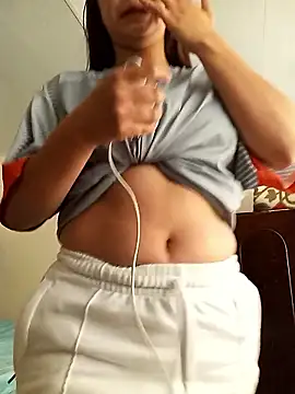 Snapshot of Sara_Brownx chatting on January 2026 04:31:02 PM Sara Brownx online show from January 2026 04:31:02 PM