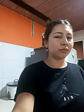 Snapshot of Sara_Brownx chatting on April 2026 09:08:02 PM Sara Brownx online show from April 2026 09:08:02 PM