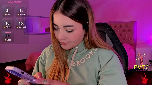 Lucia star   online show from March 2025 06:10:02 AM