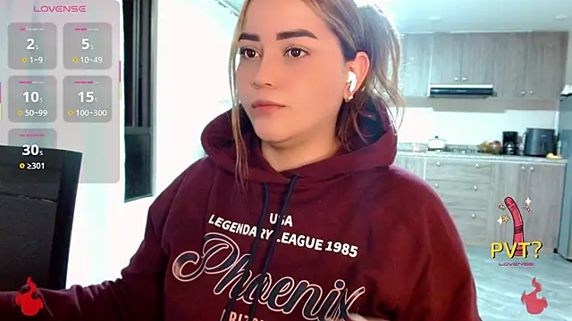 Lucia star   online show from November 2025 01:55:01 AM