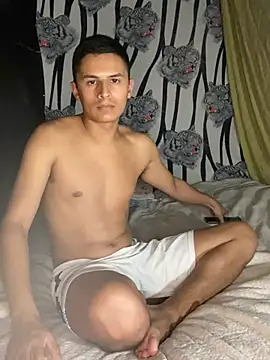 Romax2 online show from February 2025 04:40:02 AM