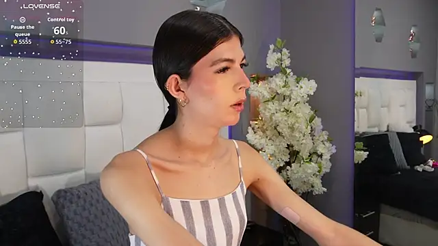 Snapshot of CuteAri chatting on December 2025 08:25:01 PM CuteAri online show from December 2025 08:25:01 PM