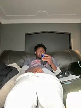 Snapshot of Festivitiesking1 chatting on November 2025 01:17:01 AM Festivitiesking1 online show from November 2025 01:17:01 AM