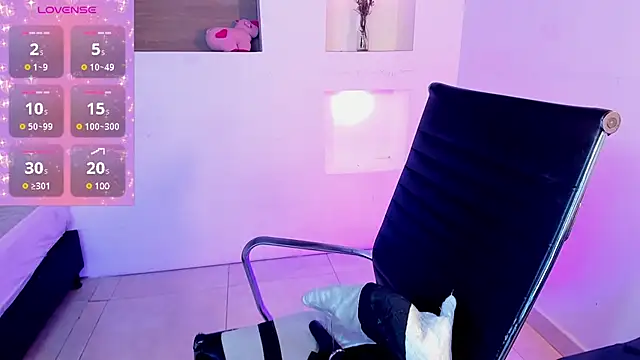 Snapshot of IvyBliss8 chatting on February 2025 03:18:02 PM IvyBliss8 online show from February 2025 03:18:02 PM