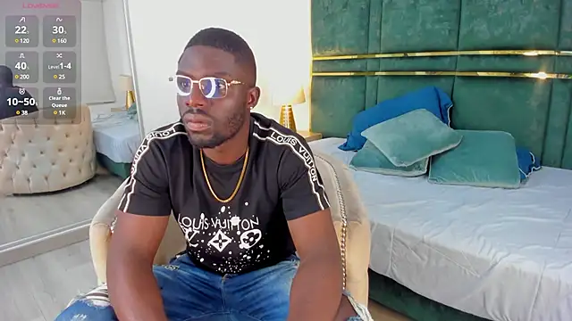 Latrellx7 online show from February 2025 11:40:02 AM