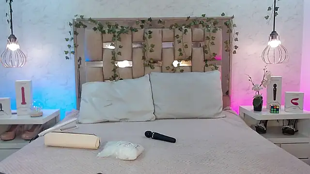 Snapshot of GigiVolkova chatting on November 2025 03:18:02 AM GigiVolkova online show from November 2025 03:18:02 AM