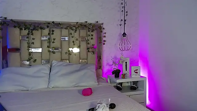 Snapshot of GigiVolkova chatting on November 2025 03:52:01 AM GigiVolkova online show from November 2025 03:52:01 AM