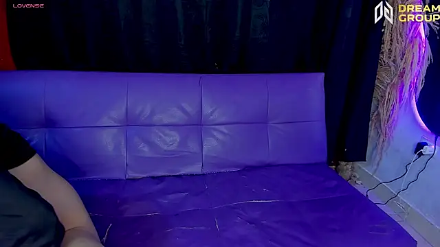 Yourslust  online show from March 2025 11:37:01 PM