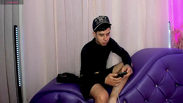 Snapshot of Yourslust_ chatting on March 2026 01:51:03 PM Yourslust online show from March 2026 01:51:03 PM